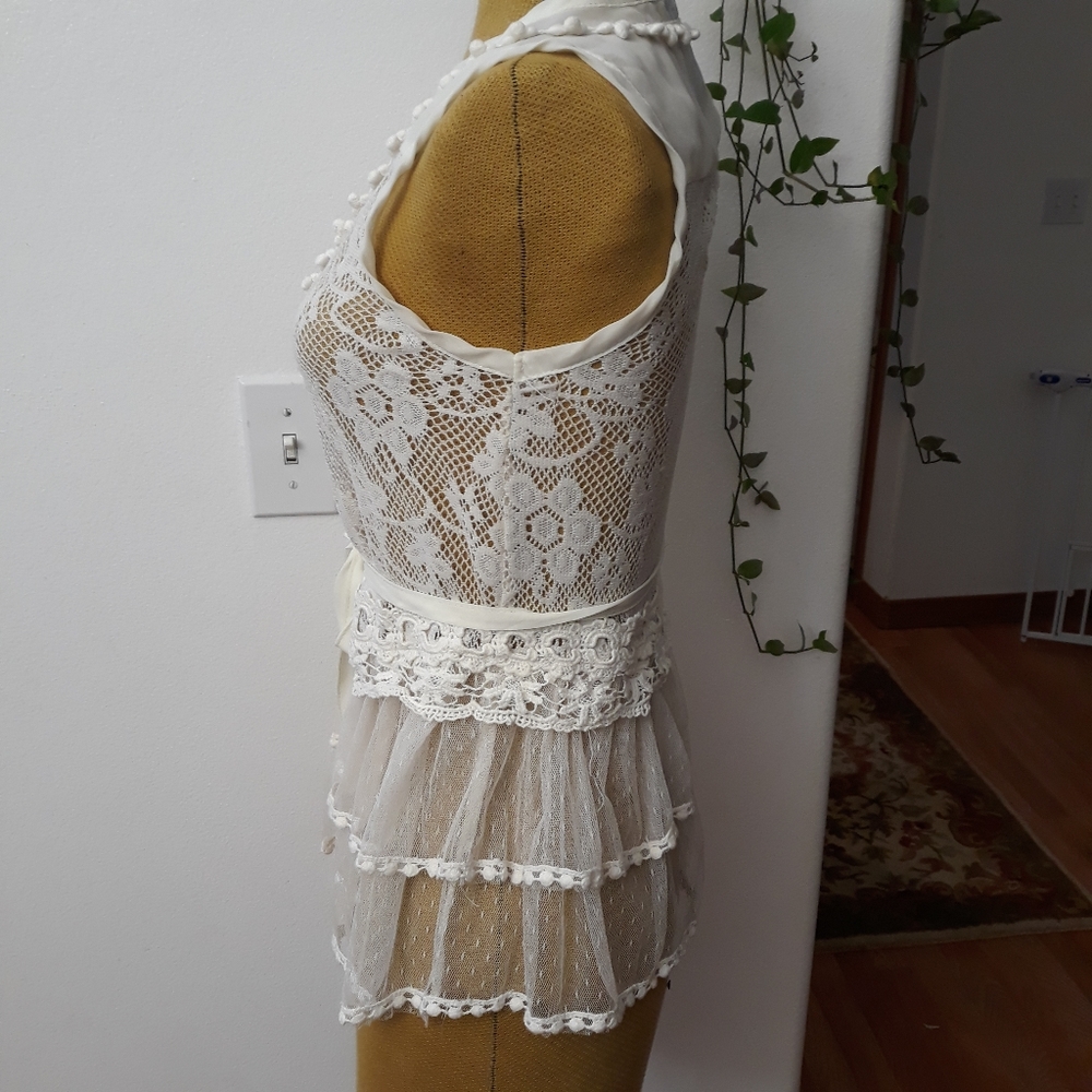 Beautiful top - Picture 8 of 8